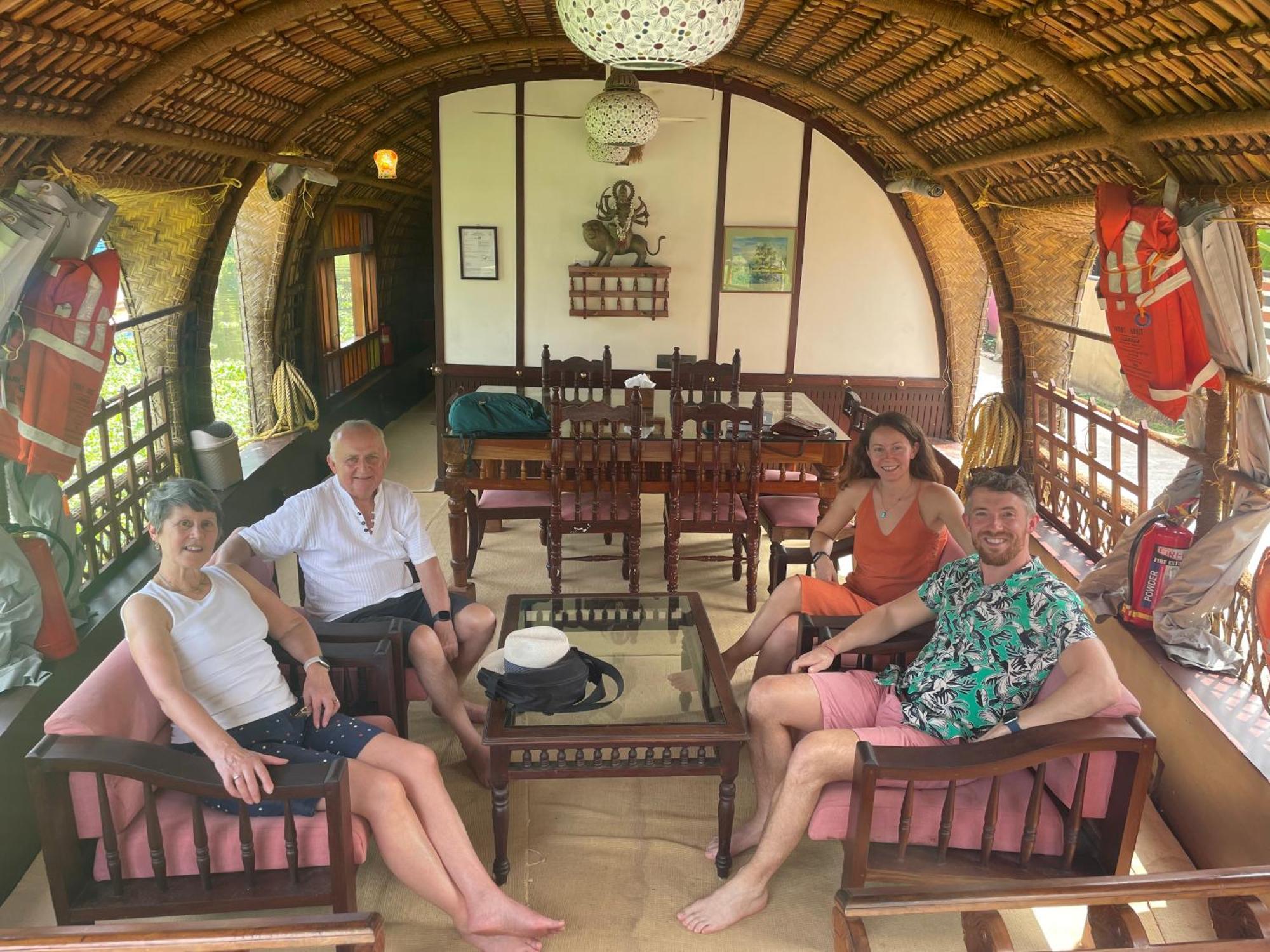 Thara'S Houseboat Otel Alappuzha Dış mekan fotoğraf